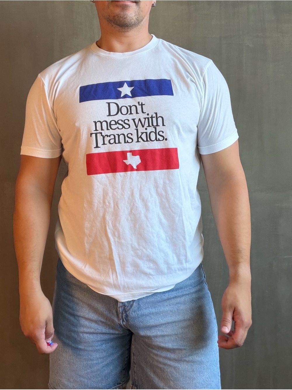 Next Level “Don’t Mess With Trans Kids” Texas Graphic T-Shirt White Men’s L